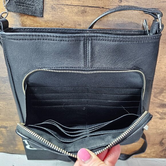 New Danier Black Leather Crossbody Purse - Picture 5 of 9
